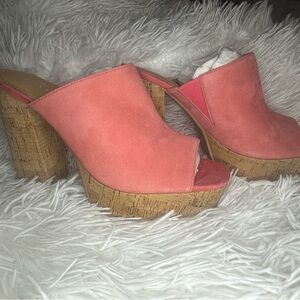 Pink and Tan Sandals with Chunky Heel and Open Toe